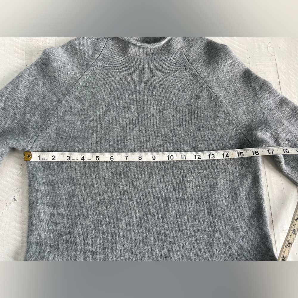 Theory Gray Long-Sleeve Dress - Picture 3 of 10